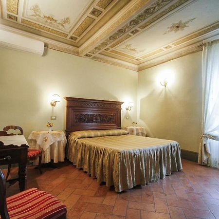Bed and Breakfast Antica Residenza Cicogna Сиена Экстерьер фото