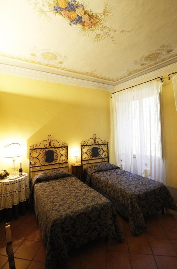 Bed and Breakfast Antica Residenza Cicogna Сиена Экстерьер фото