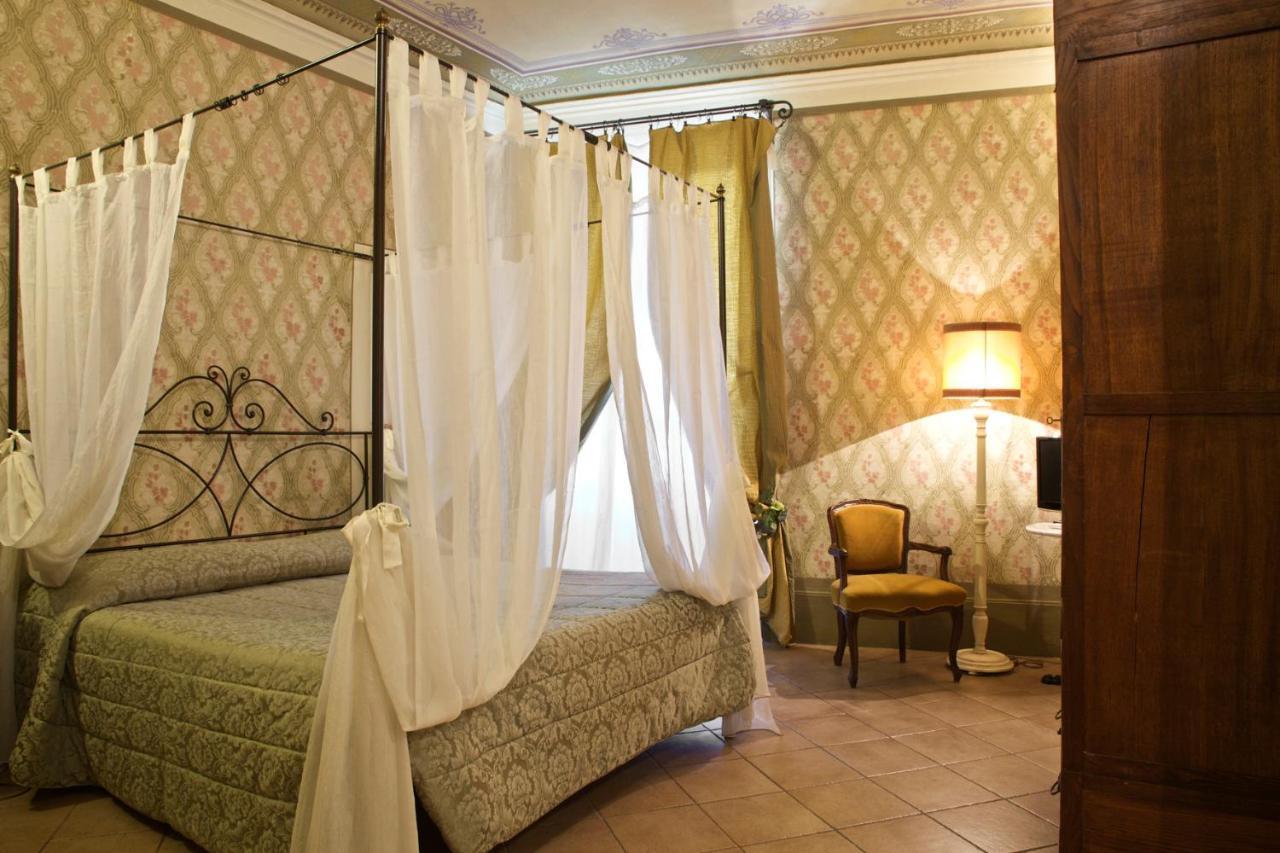 Bed and Breakfast Antica Residenza Cicogna Сиена Экстерьер фото