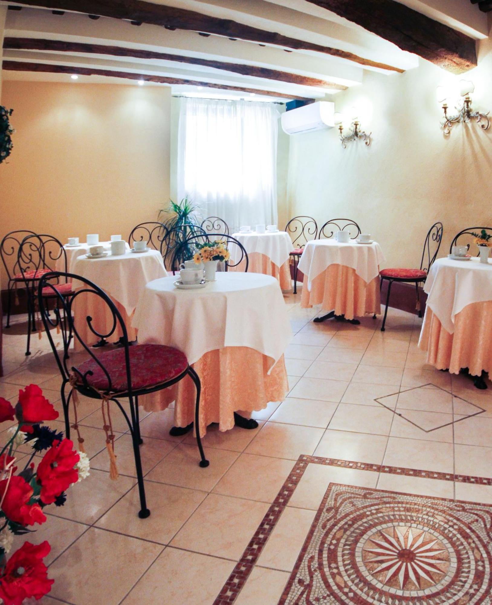 Bed and Breakfast Antica Residenza Cicogna Сиена Экстерьер фото